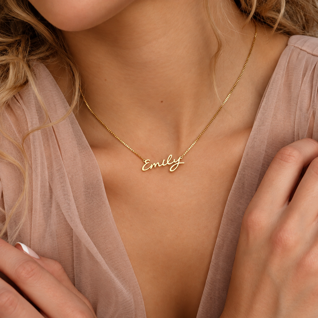 Fine Venetian Chain Personalized Name Necklace