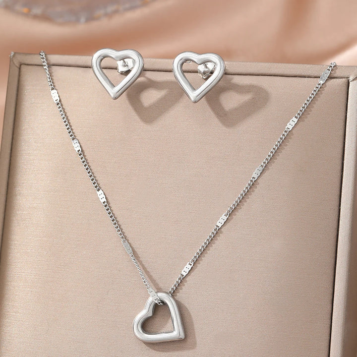 Verona Heart Jewelry Necklace &amp; Earrings Set