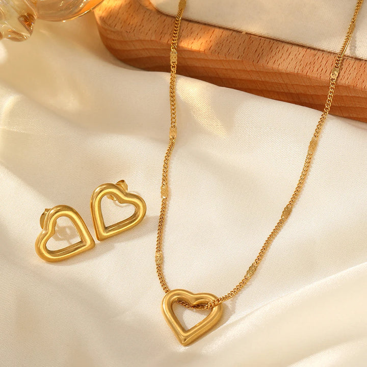 Verona Heart Jewelry Necklace &amp; Earrings Set
